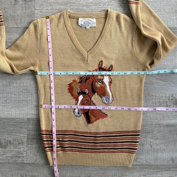 Vintage Cyn Les Shirlee Equestrian/Horse Embroidered Sweater (size M) - Picture 7 of 12